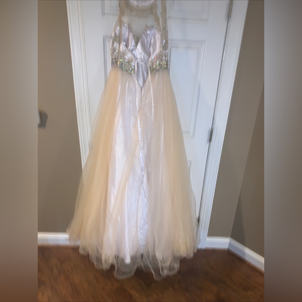 Alyce Paris Size 8 prom dress - Picture 3 of 3